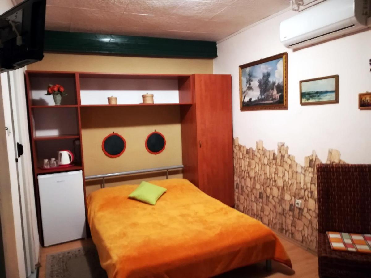 Castello Vendeg Es Apartmanhaz Eğri Dış mekan fotoğraf