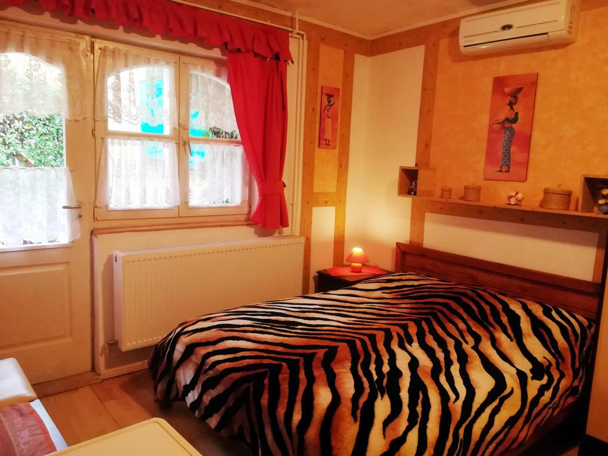 Castello Vendeg Es Apartmanhaz Eğri Dış mekan fotoğraf